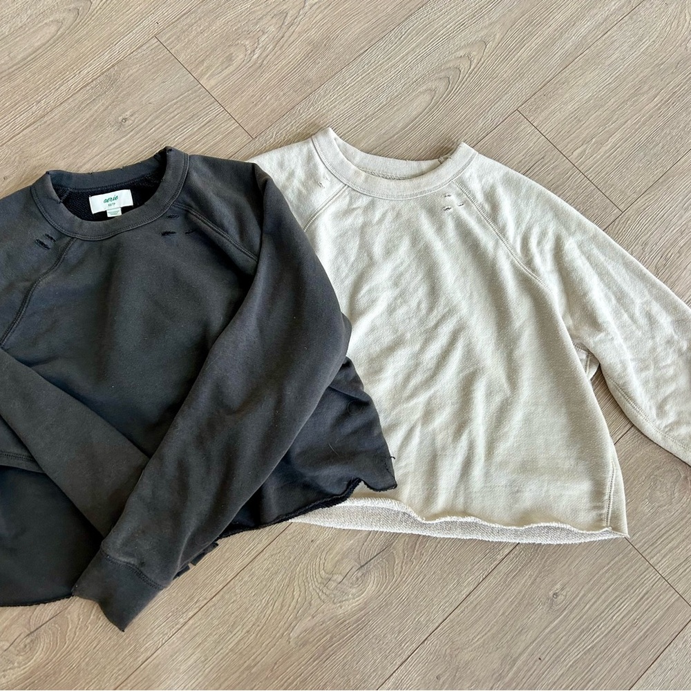 Aerie Women’s 2 Cropped Sweatshirt Gray Cream Size XS Distressed Pullover Lounge